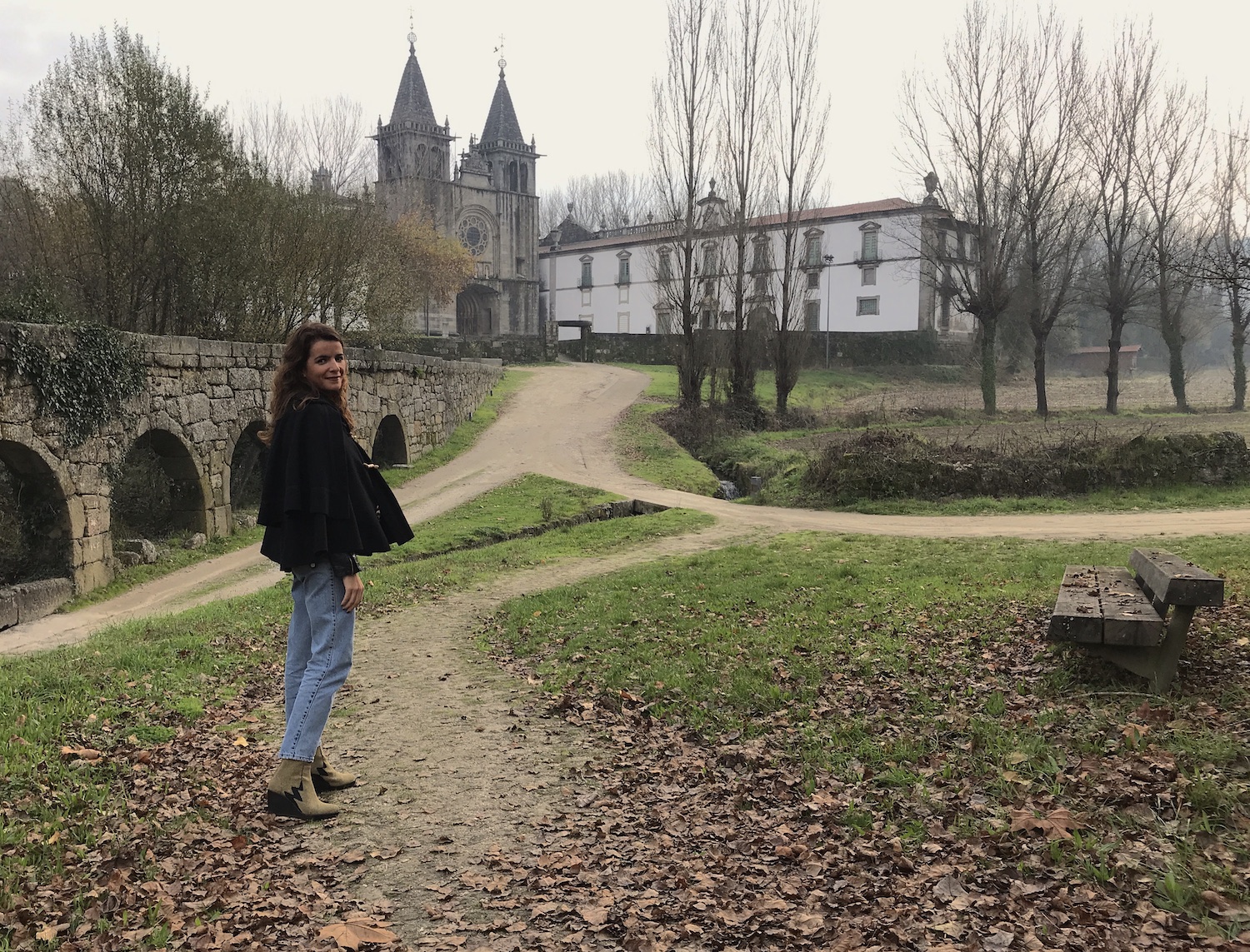 Mosteiro de Pombeiro – monumental e bonito, dos mais respeitados da região!